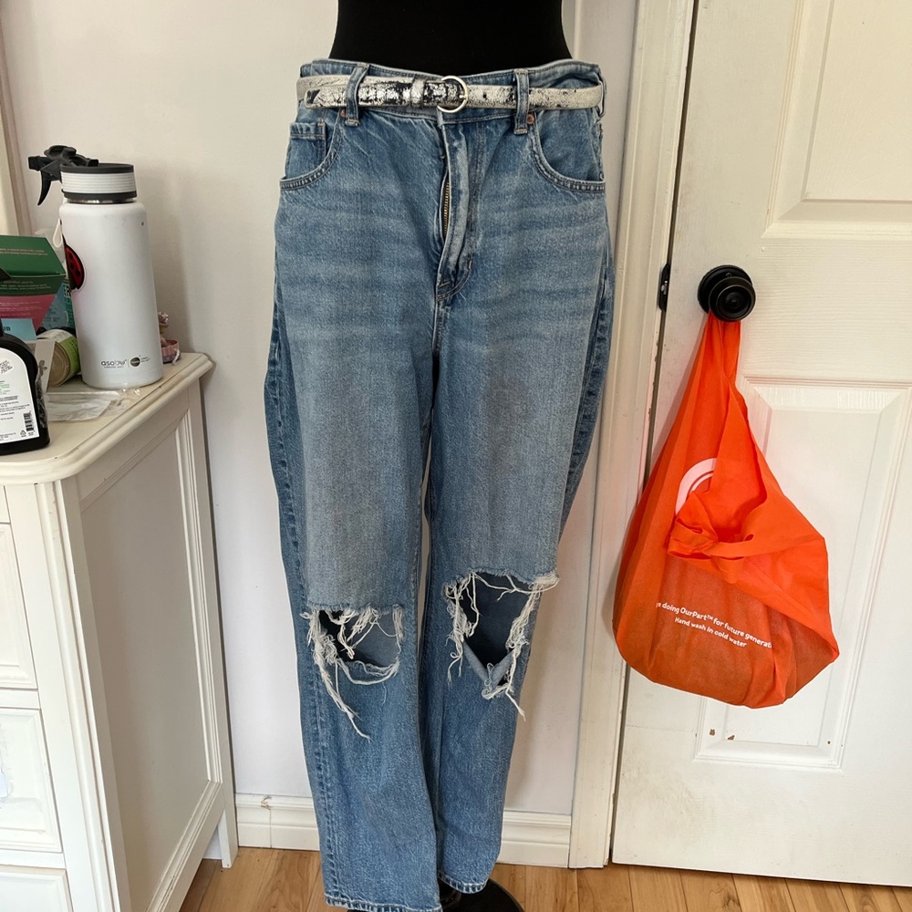 American Eagle Blue Mom Jeans